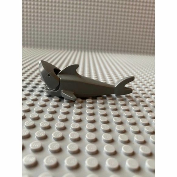Lego shark mini figure - Picture 1 of 6
